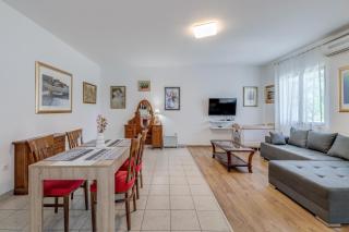 Beachfront apartment Drazen with patio & parking - 5