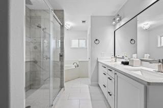 Austin Music Retreat - 5-Bedroom home with Pool and Game Room - Pflugerville - 6