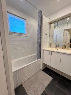 Spacious 2BR Balcony and AC - 7