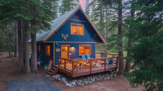 Indigo Owl by AvantStay Cabin w Firepit Minutes to Lake Slopes - 0