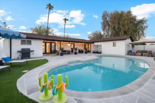 Cactus Bloom Villa - Spacious 5BR near Old Town Scottsdale with Private Pool - Scottsdale - 0