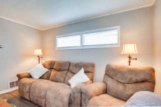Home Near Kinnick, UI Health and Amish Country - Kalona - 5