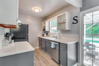 Game, Swim and Explore Family Home in Pensacola - 5