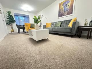 Exquisite 2Bed Near Transport Link & Bluewater Mall - Stonewood - 0