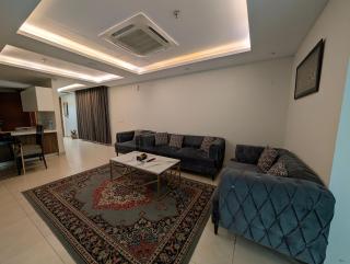 2-BED CLASSIC APARTMENT IN GOLDCREST MALL AND RESIDENCY By ALVIS SUITE - Lahore - 6