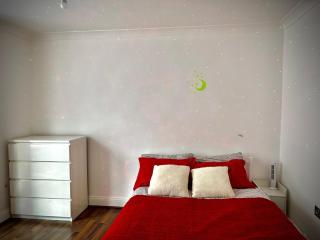 Stratford Accommodation - 8