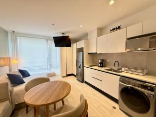 Suite Ejecutiva de Lujo 2 personas, Wi-Fi, cafetera, GYM, Jacuzzy, a 3 minutos del Parque La Carolina - 4