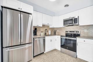 Pool & Hottub Golf Cart Included Close to Beach - 2