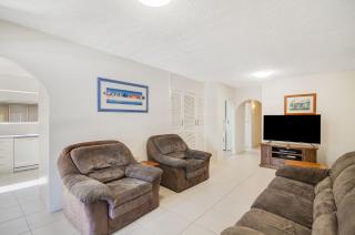 Maybury Unit 1 - Gold Coast - 9