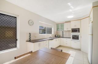 Maybury Unit 1 - Gold Coast - 6