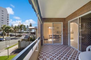 Maybury Unit 1 - Gold Coast - 7