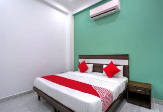 Hotel O White House - Garhi Harsāru - 1