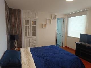 Habitación con baño privado en un departamento con áreas compartidas - Quito - 2