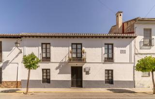 Stunning Home In Fuente Vaqueros - 2