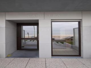 Beachfront Bliss with Parking - Middelkerke - 2