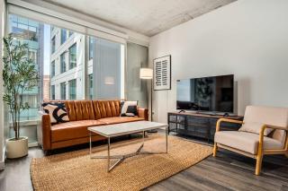 Boulevard Stays Downtown Highrise 1BR Sky Pool Parking Gym 11 - 0