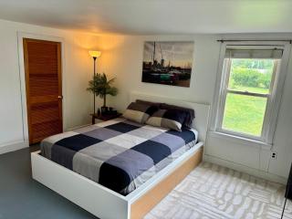 2-Bedroom Retreat in Charming Small Town - Derry - 9