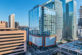 Boulevard Stays Downtown Highrise STU Sky Pool Parking Gym 03 - 6