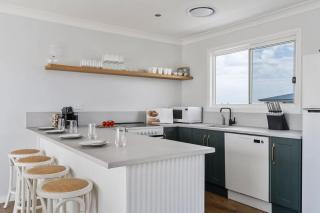 Bawley Blue - oceanfront 4BR pet-friendly retreat - 2