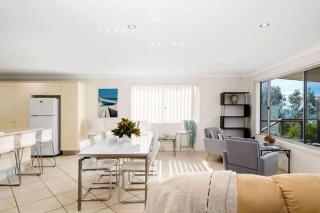 Aqua Vista - beachfront 4BR Home with ocean views - 2