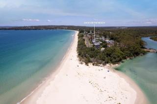 Oasis on the beach - large 6BR home w. ocean views - 9