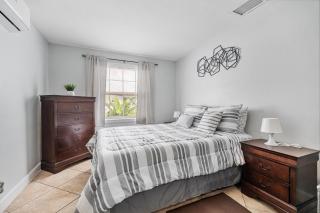 PRIVATE STUDIO near Busch Gardens & USF - 9