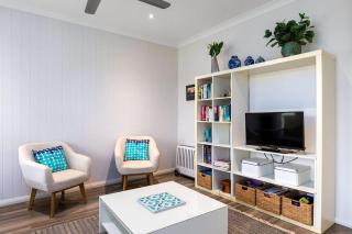 Beach Bliss - pet-friendly central Vincentia home - 6