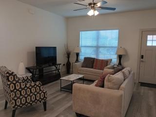 QUIET COZY HOME 4 Bed 3 bath - Ocala - 9