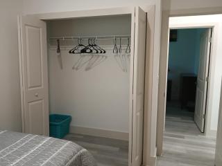 THE WHOLE HOUSE, QUIET COZY HOME 4 Bed 3 bath - 1