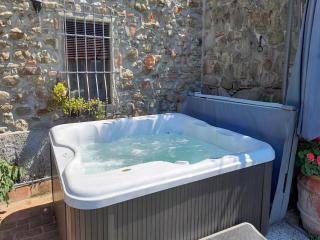 Beautiful home in Lizzanello - 1