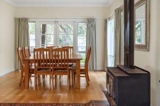 Bowen View - pet-friendly home near Hyams Beach - 5
