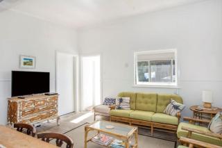 Retro Beach Cottage - classic surf getaway - Kioloa - 7