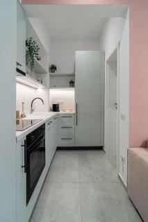 Stylish & Sunny Studios - Steps from Amzei Square - 8