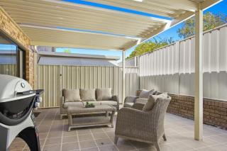 Beach Breeze - near Mollymook Beach & golf club - 9