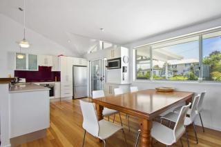 Sticks by the Sea - pet-friendly coastal home - 3