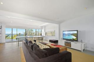Sticks by the Sea - pet-friendly coastal home - 2
