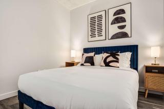Boulevard Stays Downtown Highrise 1BR Sky Pool Parking Gym 13 - 1