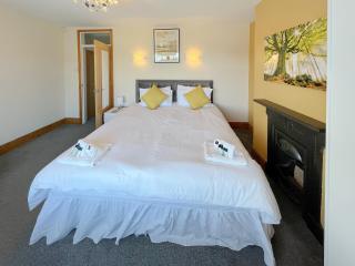 Newington House - 4