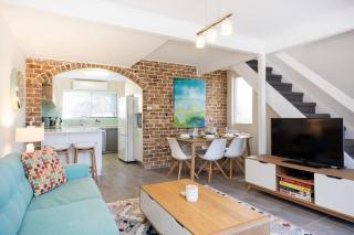 Ocean Cove - cosy retreat steps from beach & cafes - 6
