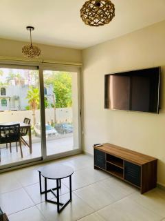 Family Vacations Incredible Beach and Pool - 2