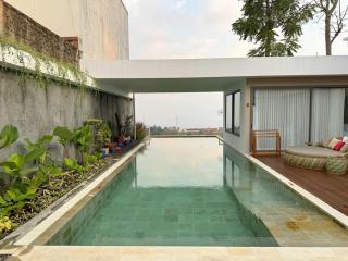 New Spacious 4 bedrooms Family Villa with Skyline View - 2