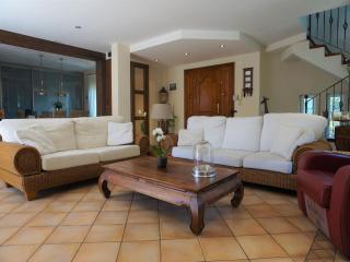 Stylish Alfàs del Pi Stay, cleaning included - Albir - 0
