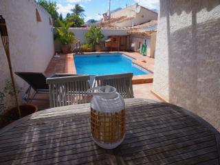 Stylish Alfàs del Pi Stay, cleaning included - Albir - 2