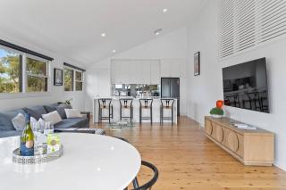 Aarini Cottage - The Ultimate Beachside Escape! - Macmasters Beach - 3