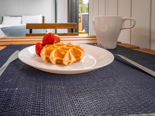 Gold Nugget 3 by Tiny Away - 2