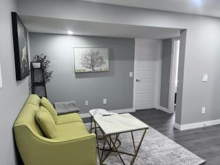 2 Beds 1Bath Suite Basement - Calgary - 6