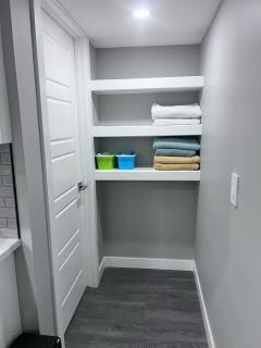 2 Beds 1Bath Suite Basement - Calgary - 5