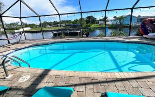 House With A Boat - Boat, Heated Pool, Fishing - 8