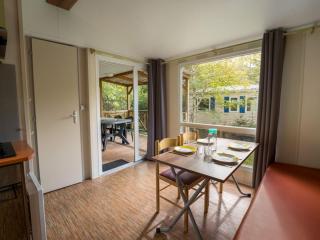 Mobil-home confortable pour 4 avec terrasse - API-1-52-468 - 8