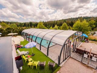 Mobil-home confortable pour 4 avec terrasse - API-1-52-468 - 1